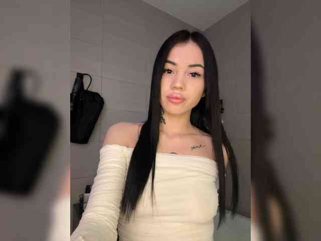 -dkny- webcam