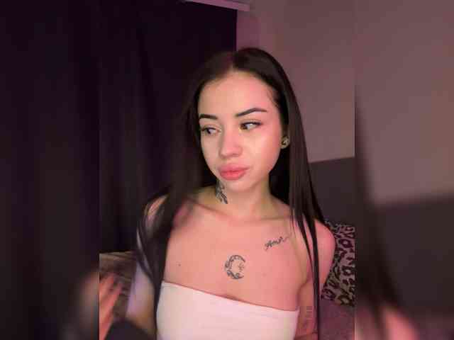 -dkny- webcam
