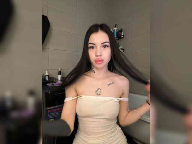 -dkny- webcam