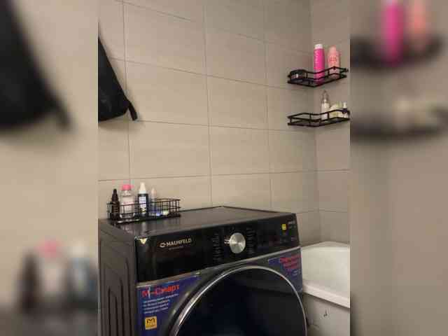 -dkny- webcam