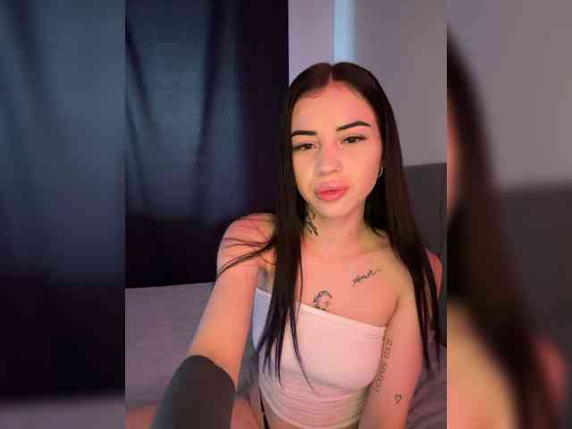 -dkny- webcam