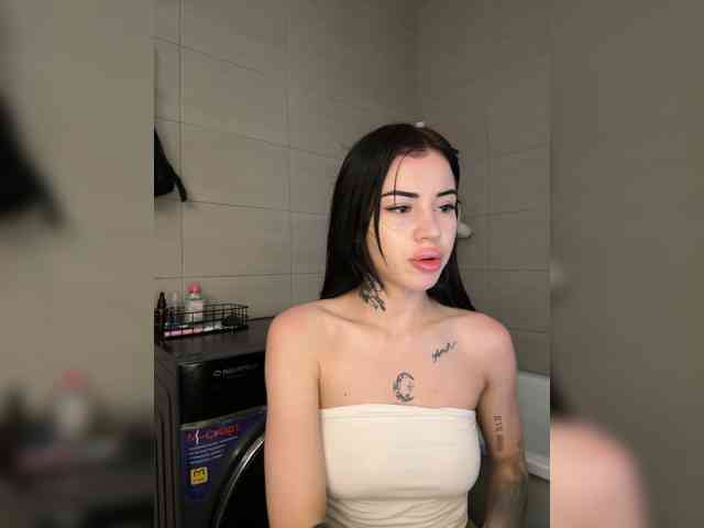 -dkny- webcam