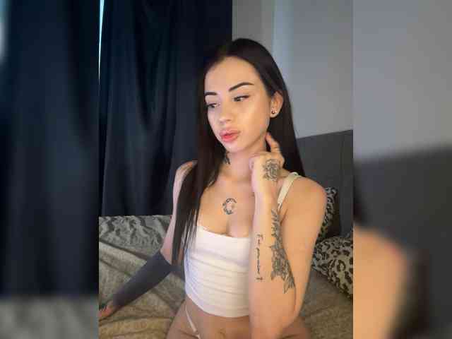 -dkny- webcam