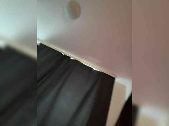 -dkny- webcam