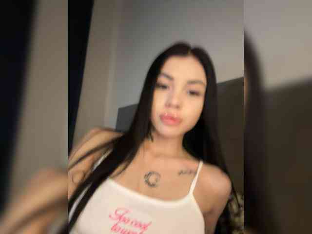 Modella: -dkny-