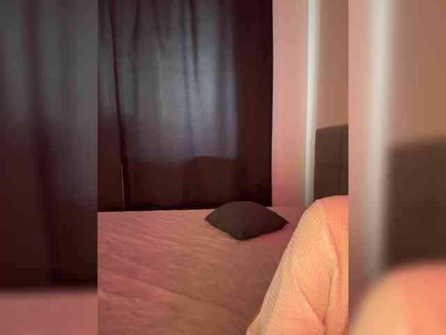 -dkny- webcam