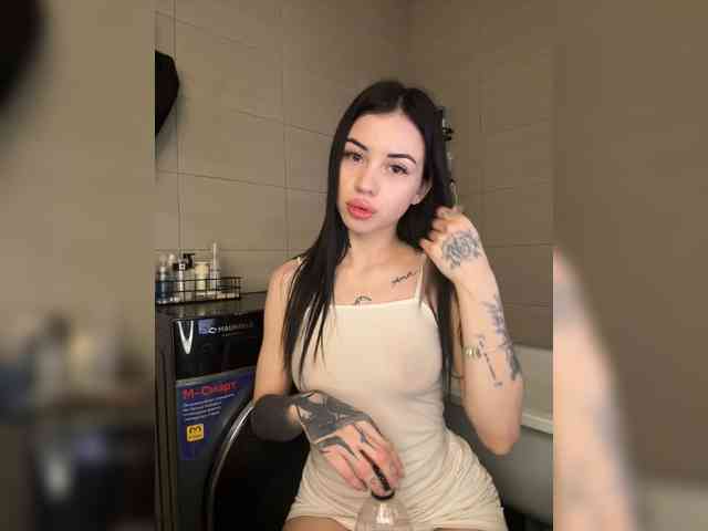 -dkny- webcam