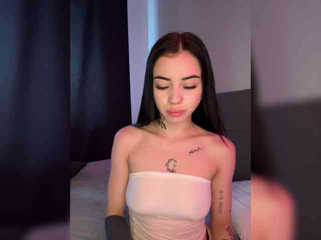 -dkny- webcam