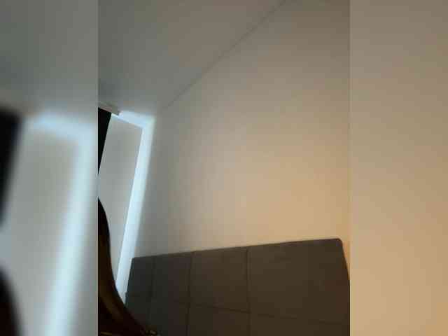 -dkny- webcam
