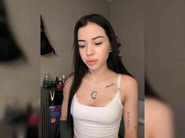-dkny- webcam