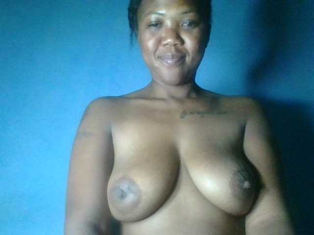 Sheilkahsexy live cam on BongaCams
