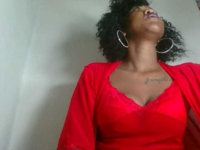 Sheilkahsexy live cam on BongaCams