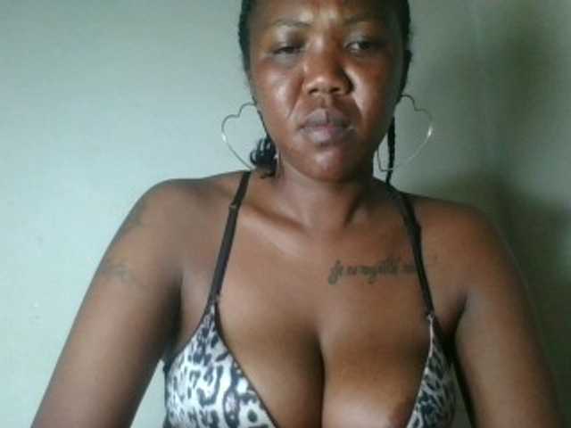 Sheilkahsexy live cam on BongaCams