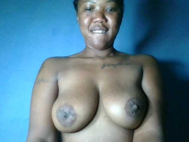 Sheilkahsexy live cam on BongaCams