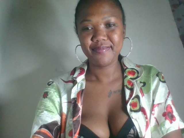 Sheilkahsexy live cam on BongaCams