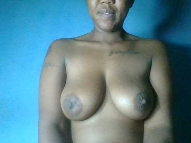 Sheilkahsexy live cam on BongaCams