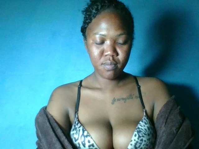 Sheilkahsexy live cam on BongaCams