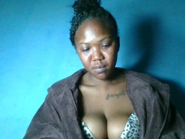 Sheilkahsexy live cam on BongaCams