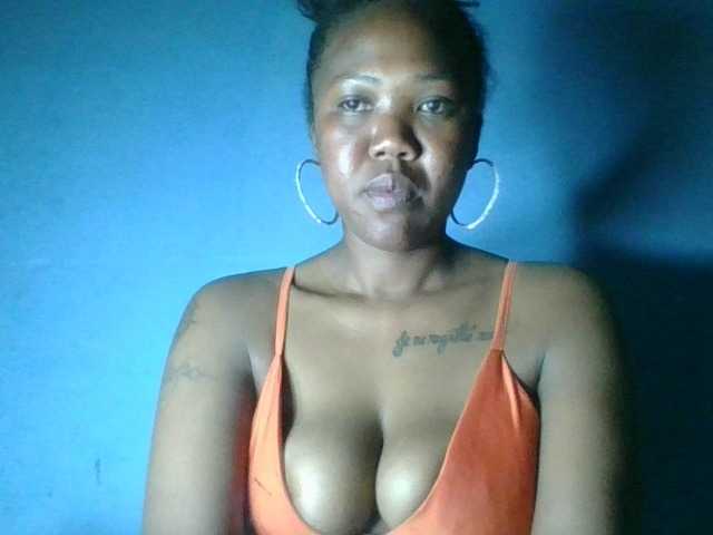 Sheilkahsexy live cam on BongaCams