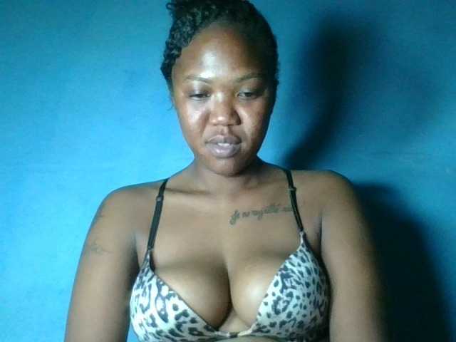 Sheilkahsexy live cam on BongaCams