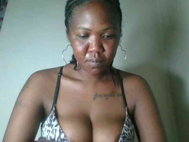 Sheilkahsexy Live Webcam on BongaCams