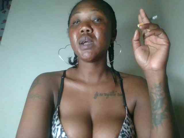 Sheilkahsexy Live Webcam on BongaCams