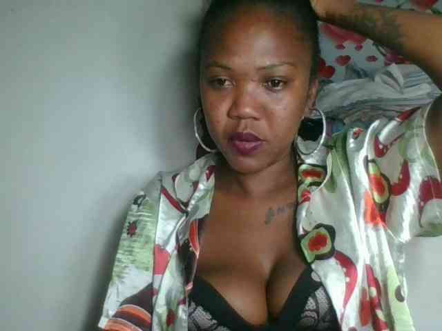 Sheilkahsexy webcam