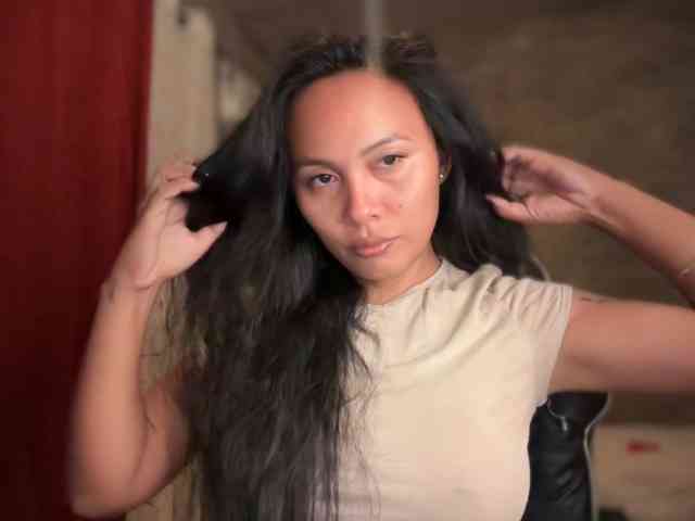 brownbeauty Live Webcam on BongaCams