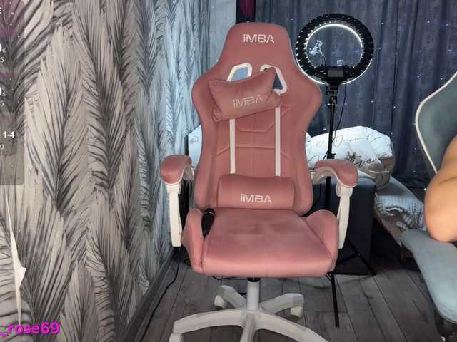 go to chat with LallyRose