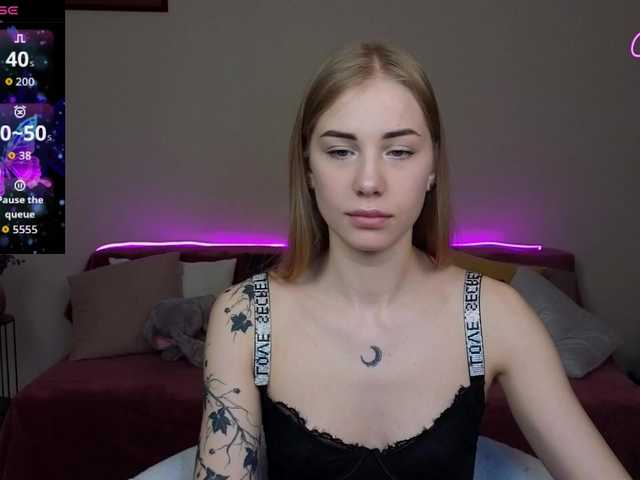 LunaBelli's BongaCams show and profile