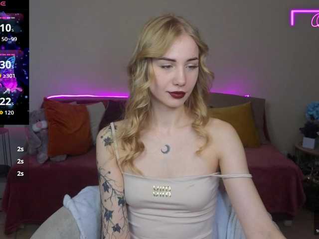LunaBelli's BongaCams show and profile