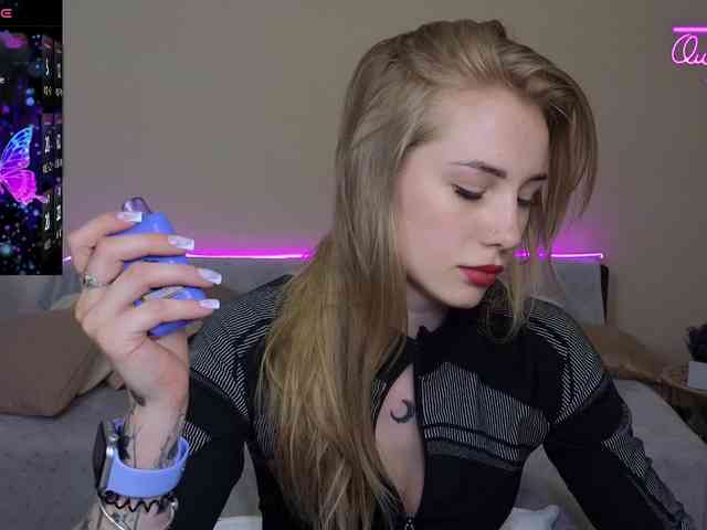 LunaBelli webcam