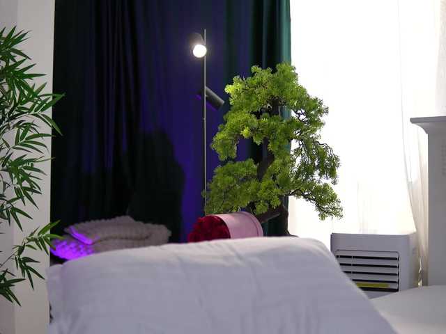 ArtTeasee live cam on BongaCams