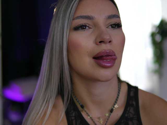 ArtTeasee live webcam show