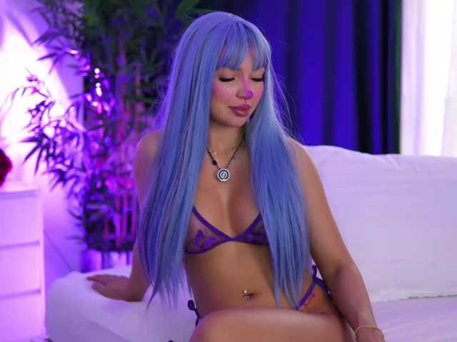 ArtTeasee live cam on BongaCams
