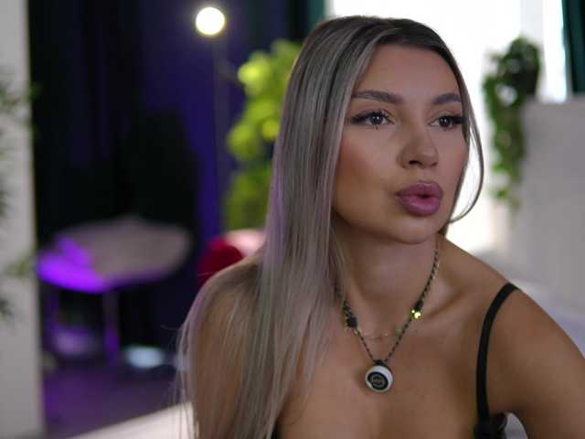 ArtTeasee live webcam show