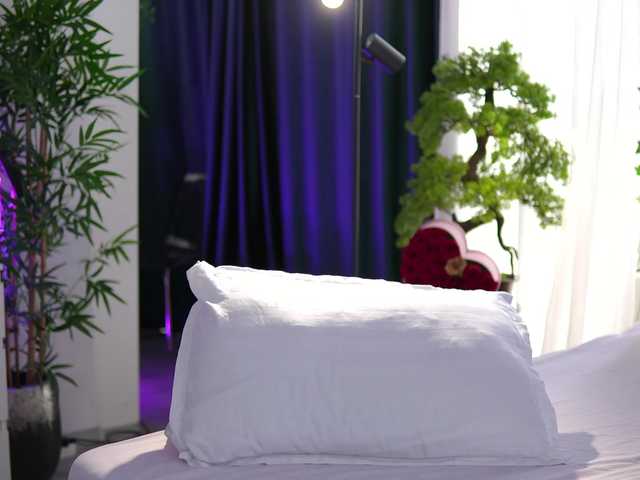 ArtTeasee live cam on BongaCams