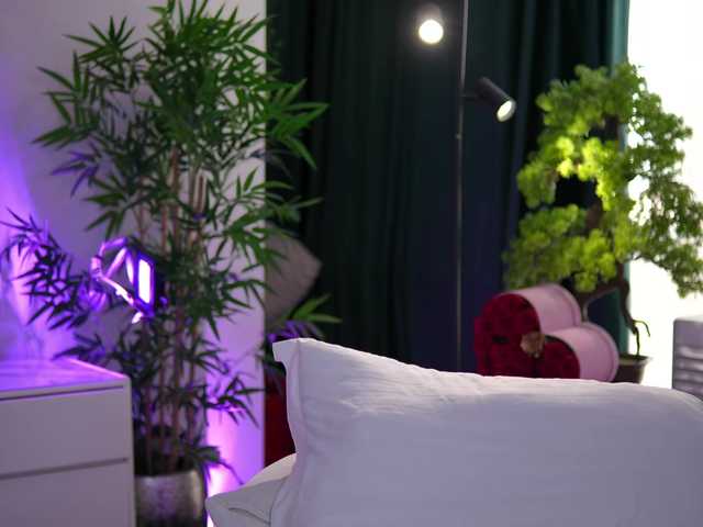 ArtTeasee live cam on BongaCams