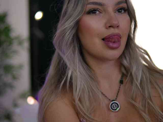 ArtTeasee Sex Cam Show
