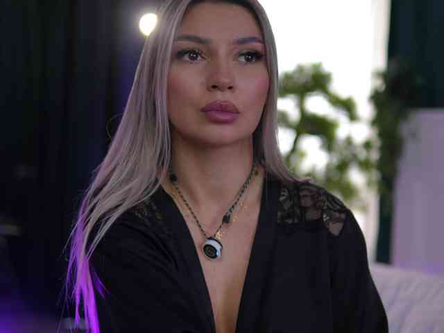 ArtTeasee live show