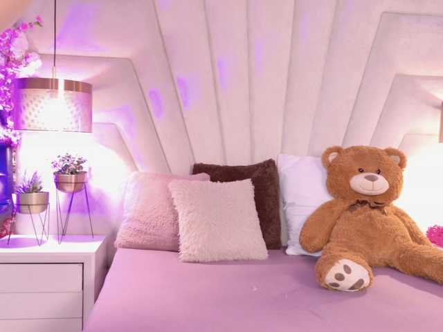 BREE-WATSON live cam on BongaCams