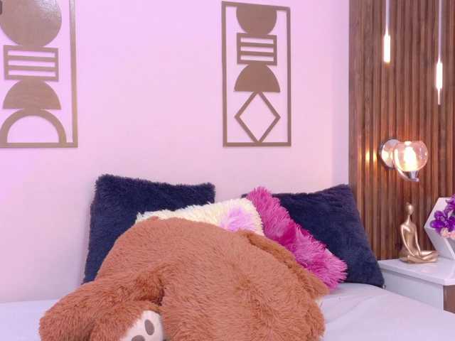 BREE-WATSON's BongaCams show and profile