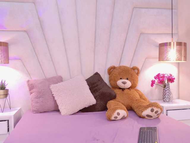 BREE-WATSON live cam on BongaCams