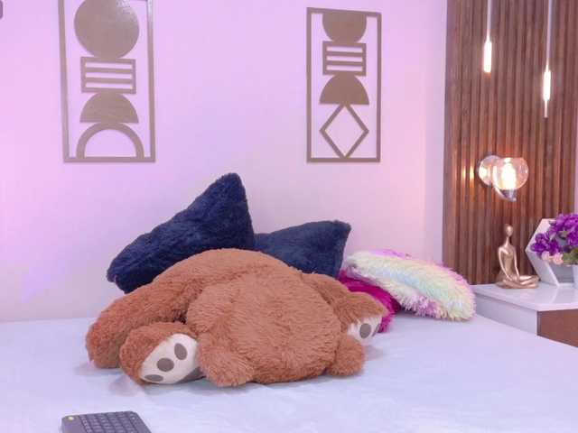 BREE-WATSON's BongaCams show and profile