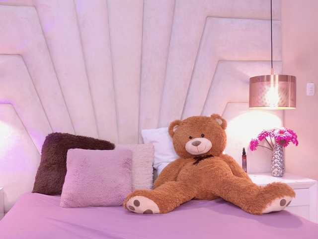 BREE-WATSON live cam on BongaCams