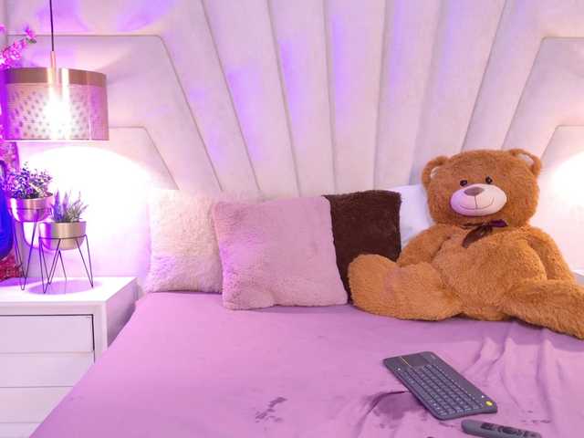 BREE-WATSON live cam on BongaCams