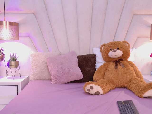 BREE-WATSON live webcam show