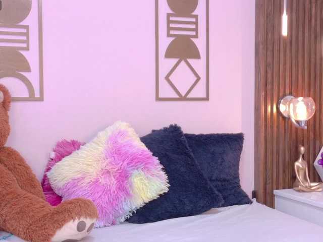 BREE-WATSON's BongaCams show and profile