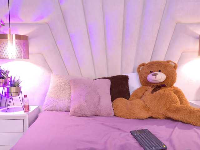 BREE-WATSON live cam on BongaCams