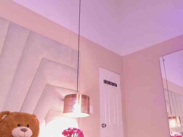 BREE-WATSON webcam
